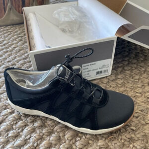 New Harlie Suede Dansko Elegant Sneakers